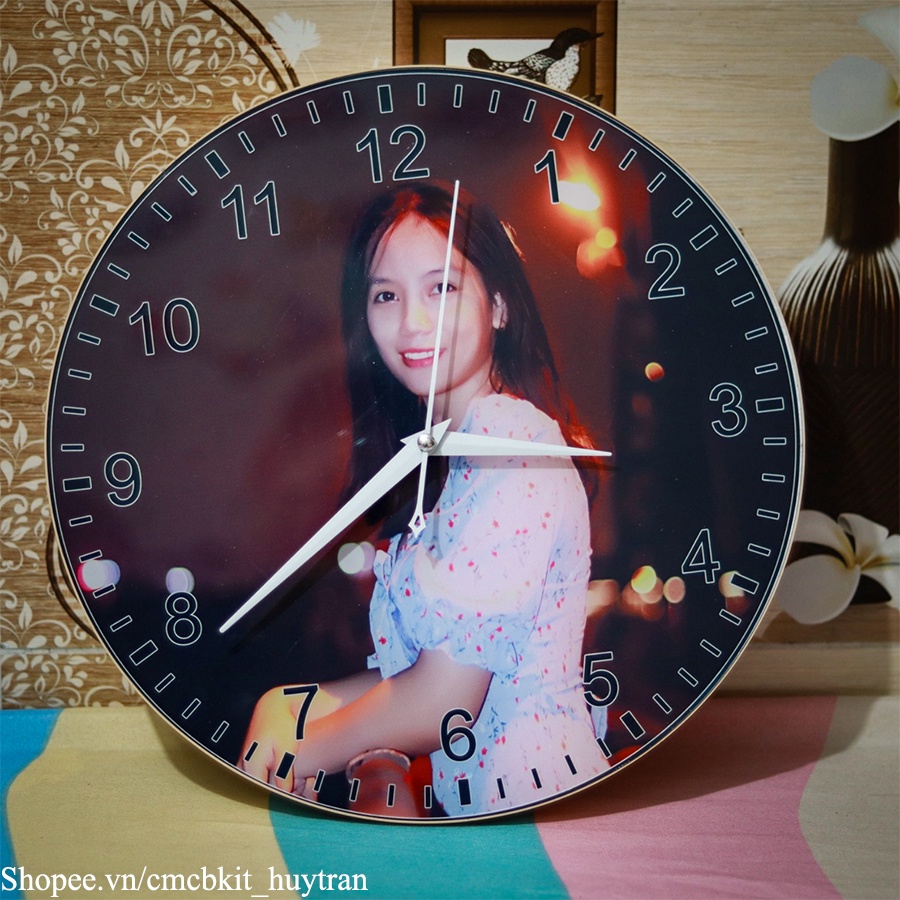 Đồng hồ tráng gương treo tường in hình theo yêu cầu, máy quartz, kim trôi, dày 2 cm. trang trí nhà cửa, quà tặng.