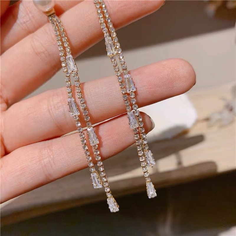 Hoa tai đính hạt dáng dài cổ điển- Maben