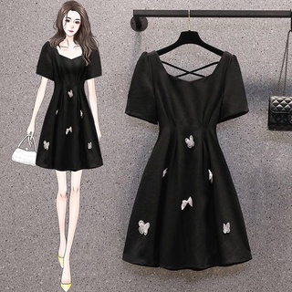 Đầm dáng ôm thiết kế mỏng xinh xắn thời trang