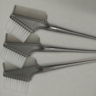LƯỢC CHẢI THUỐC NHUỘM TONI & GUY