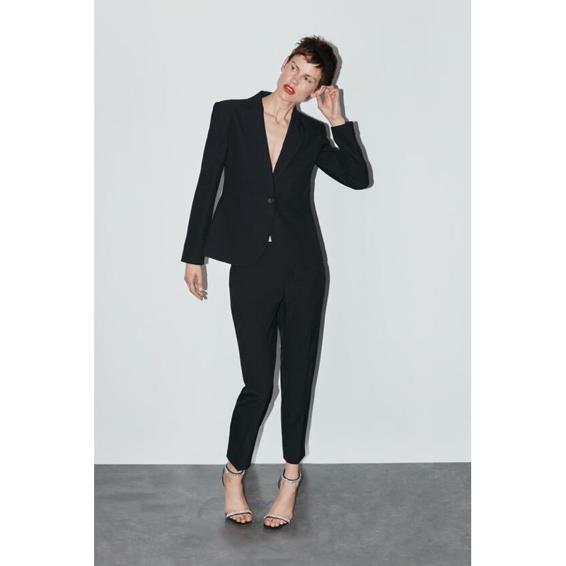 Zara Đức - Áo blazer sale auth new tag cao cấp chính hãng khoác vest hai 2 lớp có lót độn vai basic suit đen | BigBuy360 - bigbuy360.vn