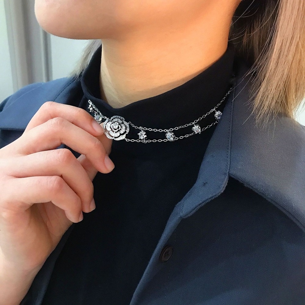 Bộ Trang Sức Vòng cổ / Vòng Tay / Khuyên Tai Hình Hoa Trà Nhỏ Thời Trang Sang Trọng