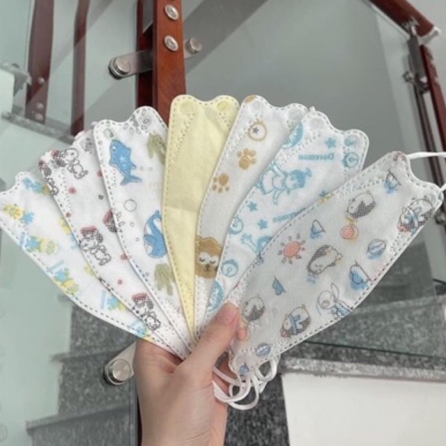 Set 50 khẩu trang kháng khuẩn KF94 HD cho bé siêu cute