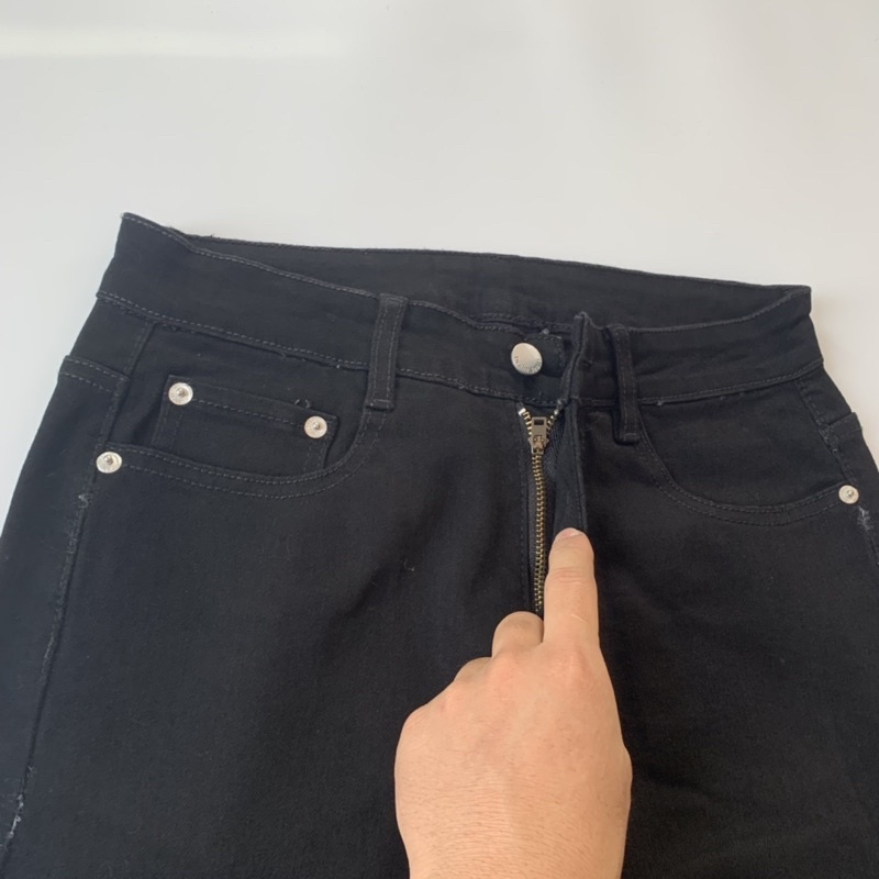 Quần rách gối nam chất jean denim khoá dọc