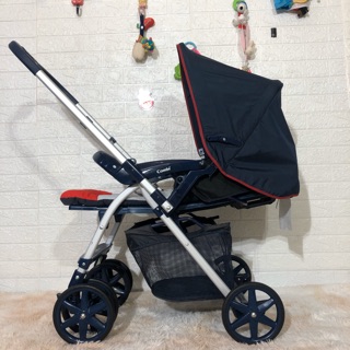 xe đẩy Combi Premier 2 chiều