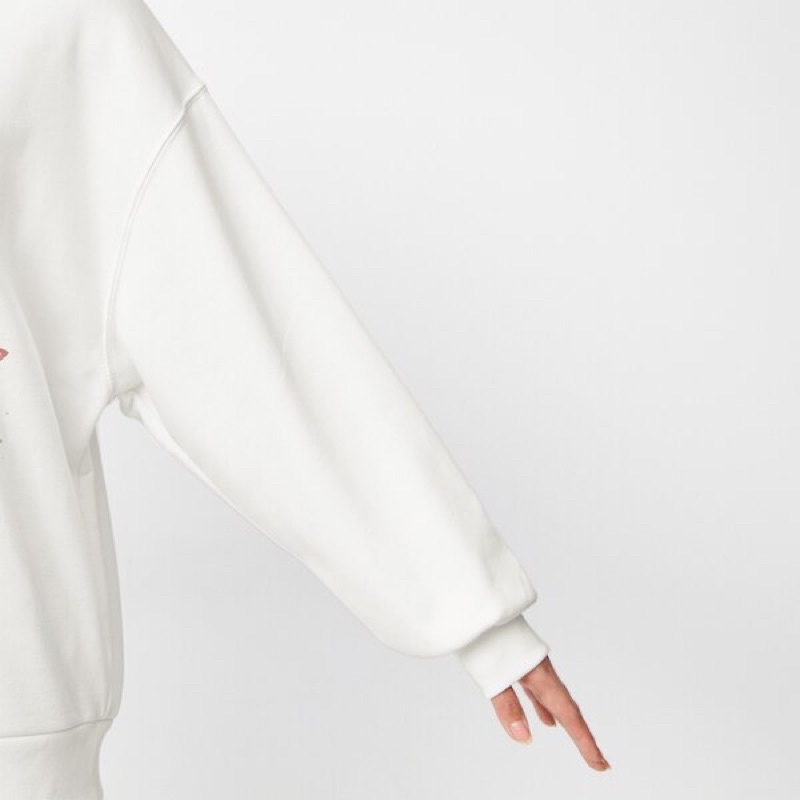 Áo nỉ da cá nữ New Sensation dễ thương của GU - Nhật