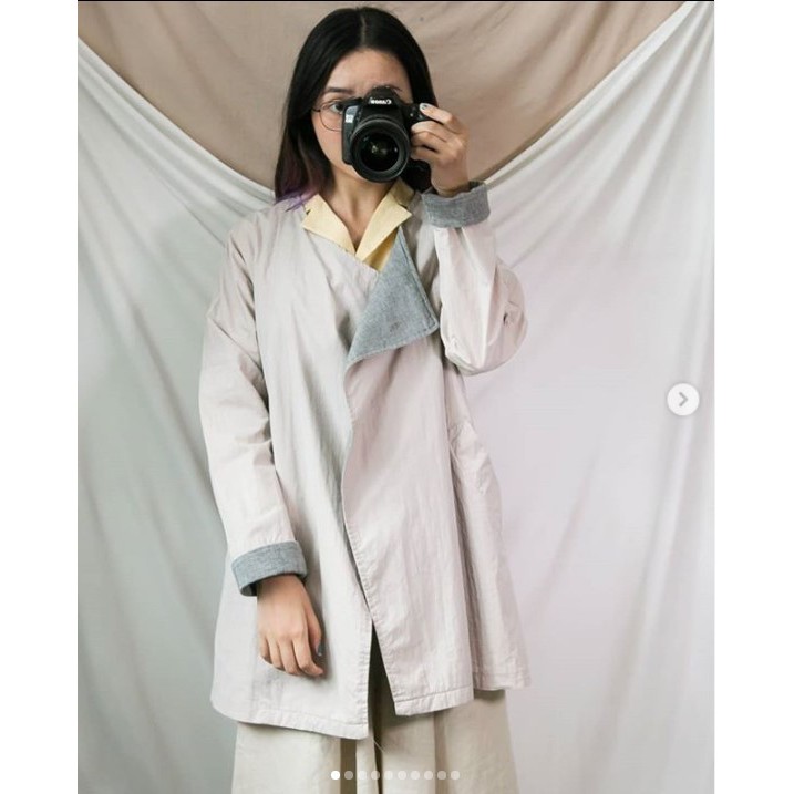 Khoác kem kaki mỏng Spring Hàn Quốc