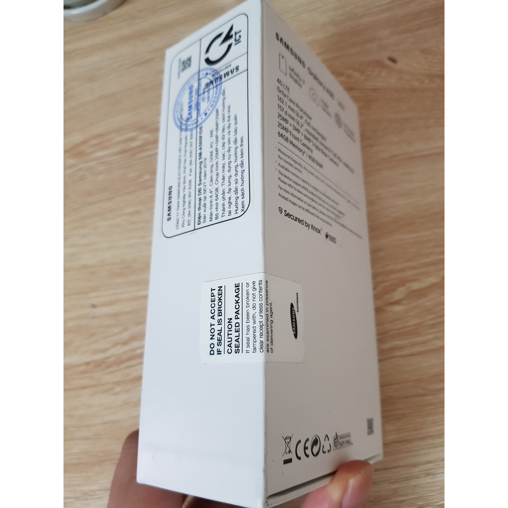Điện thoại samsung galaxy A50 chính hãng mới nguyên seal