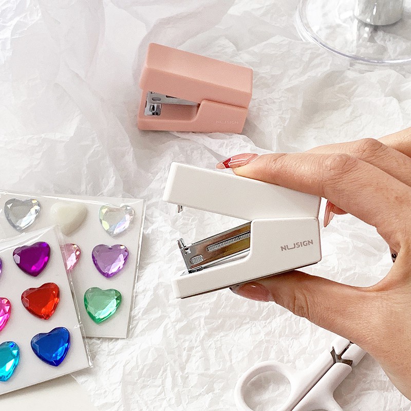 Đồ Bấm Ghim Mini Nhiều Màu Sắc Dễ Thương Tiện Dụng Cho Trường Học/Văn Phòng