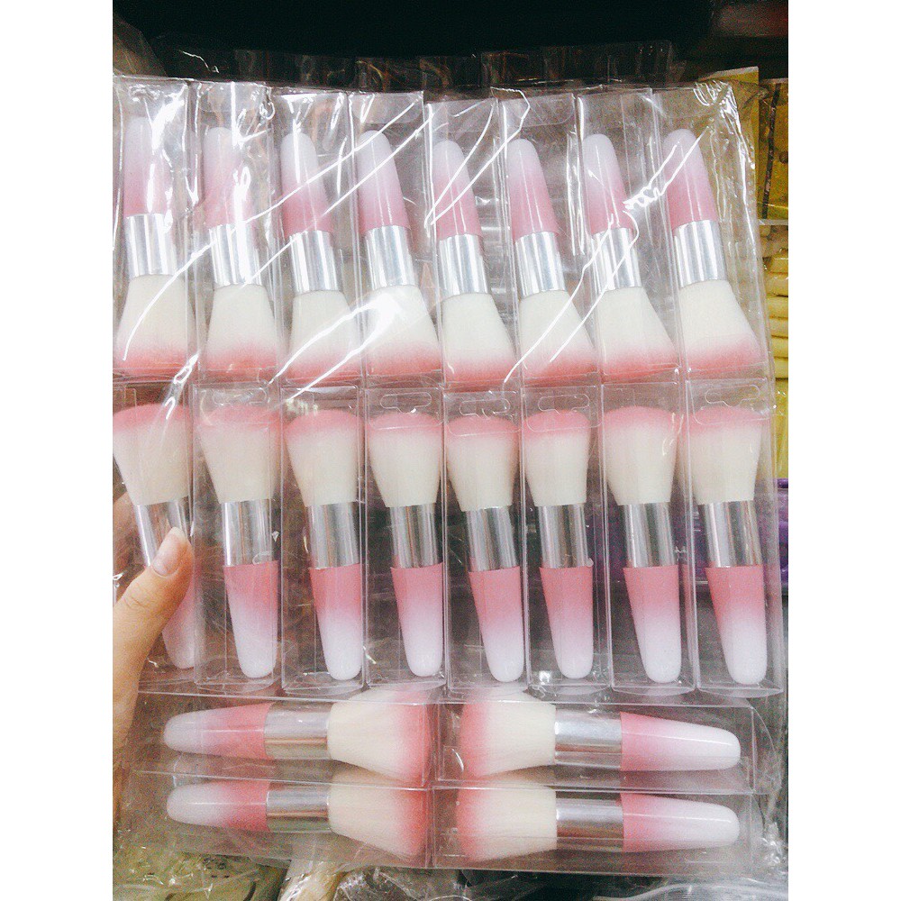 cọ phủi móng trung