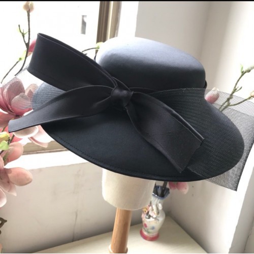 Mũ vành lớn lưới rủ đính nơ 3 lớp phi viền lưới phủ