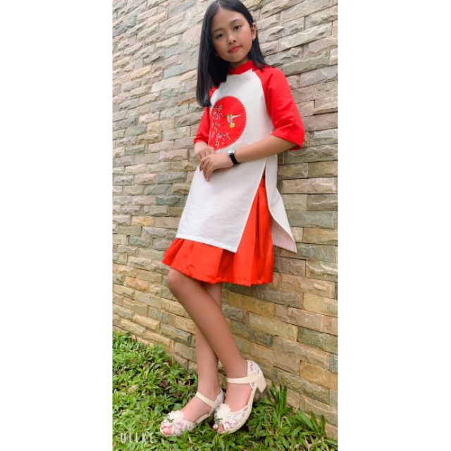 🍒🍒🍒Áo dài cho bé diện tết: Được thiết kế bằng gấm tơ tắm mềm mịn cho bé mặt lên người rat sàn chanh..................