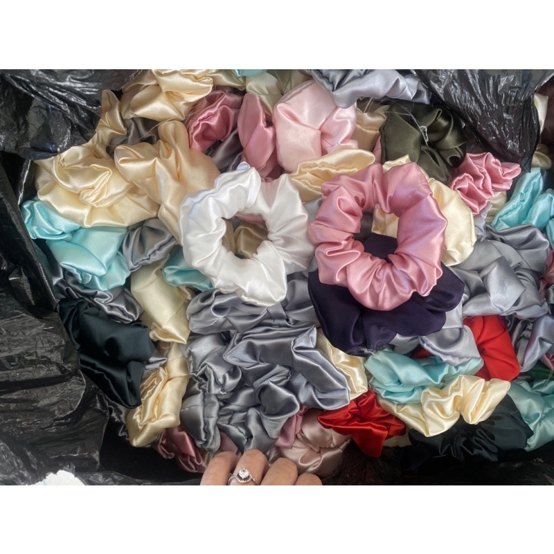 Scrunchies trơn lụa satin, voan kính