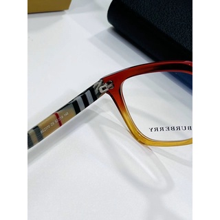 Kính Burberry