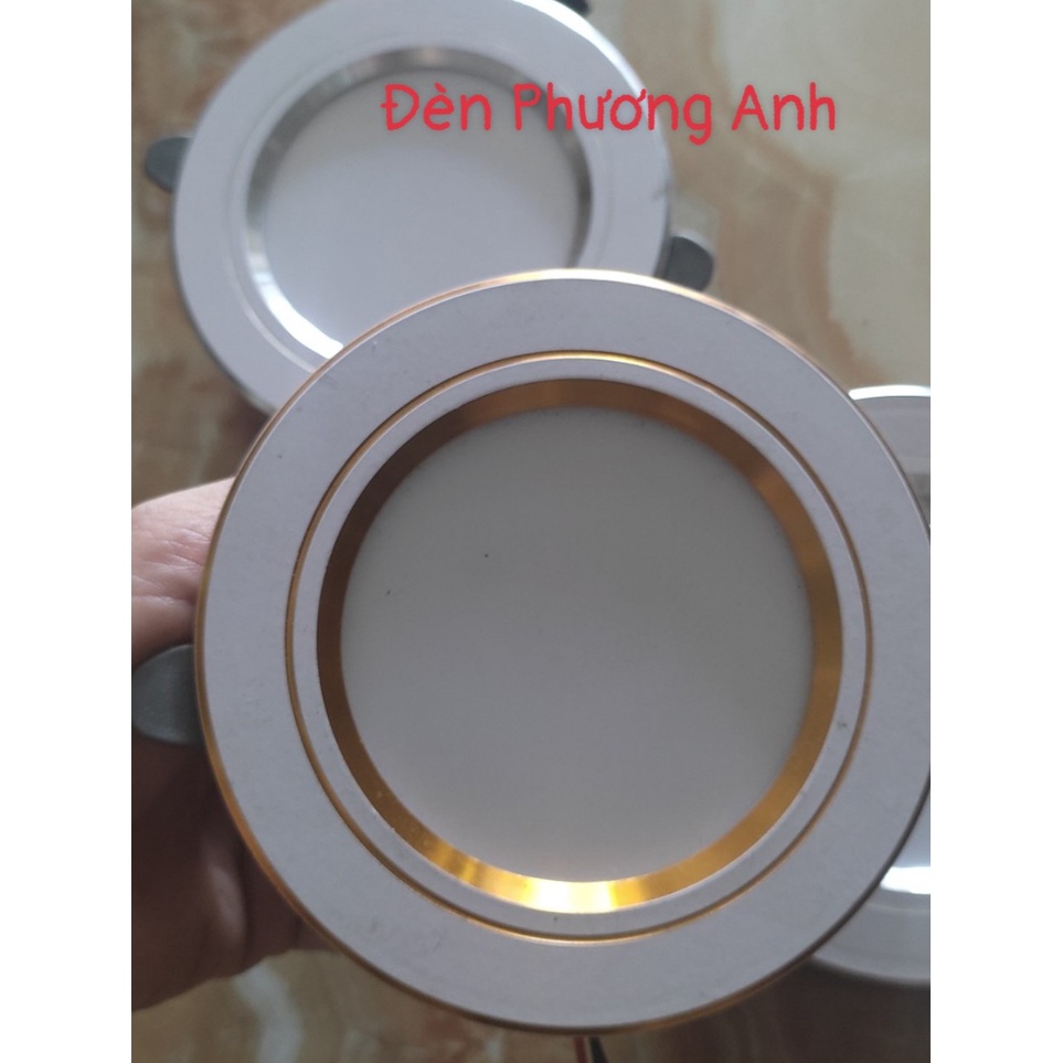 Đèn âm trần  7w và-9w phi 90 có 3 chế độ ánh sáng đổi màu trắng-vàng- trung tính
