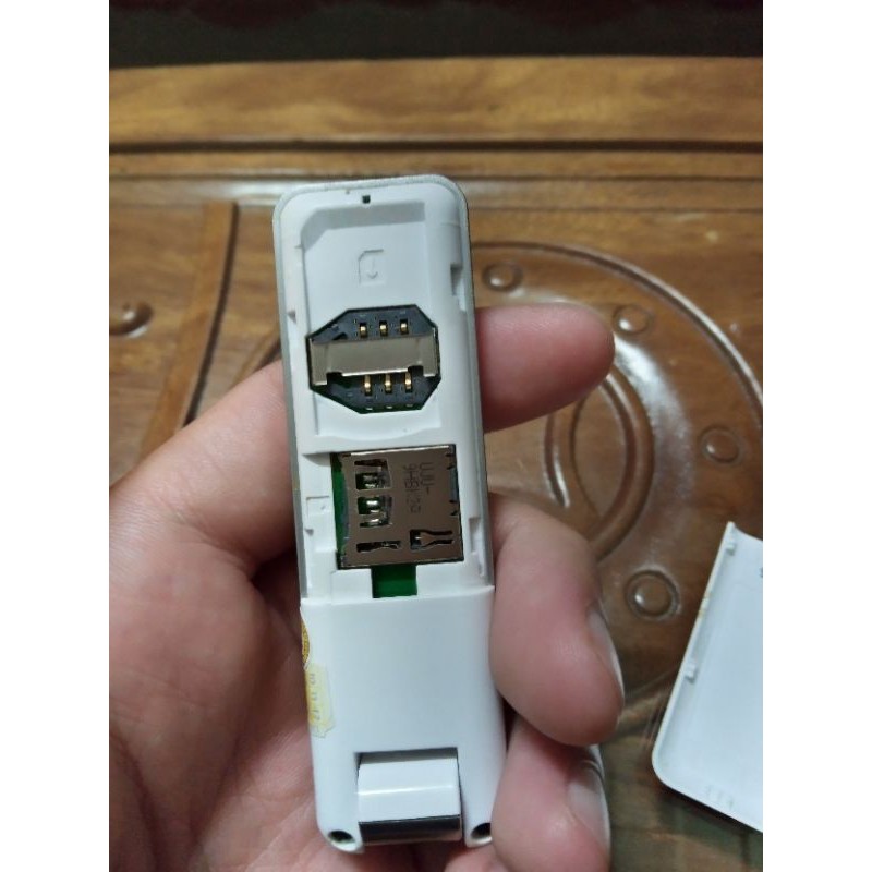 USB 3G 7.2mbps đa mạng MF633 (hàng đã sử dụng)