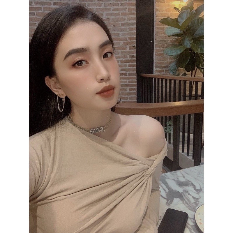 Vòng cổ hiệu sợi xích mảnh chữ VC136