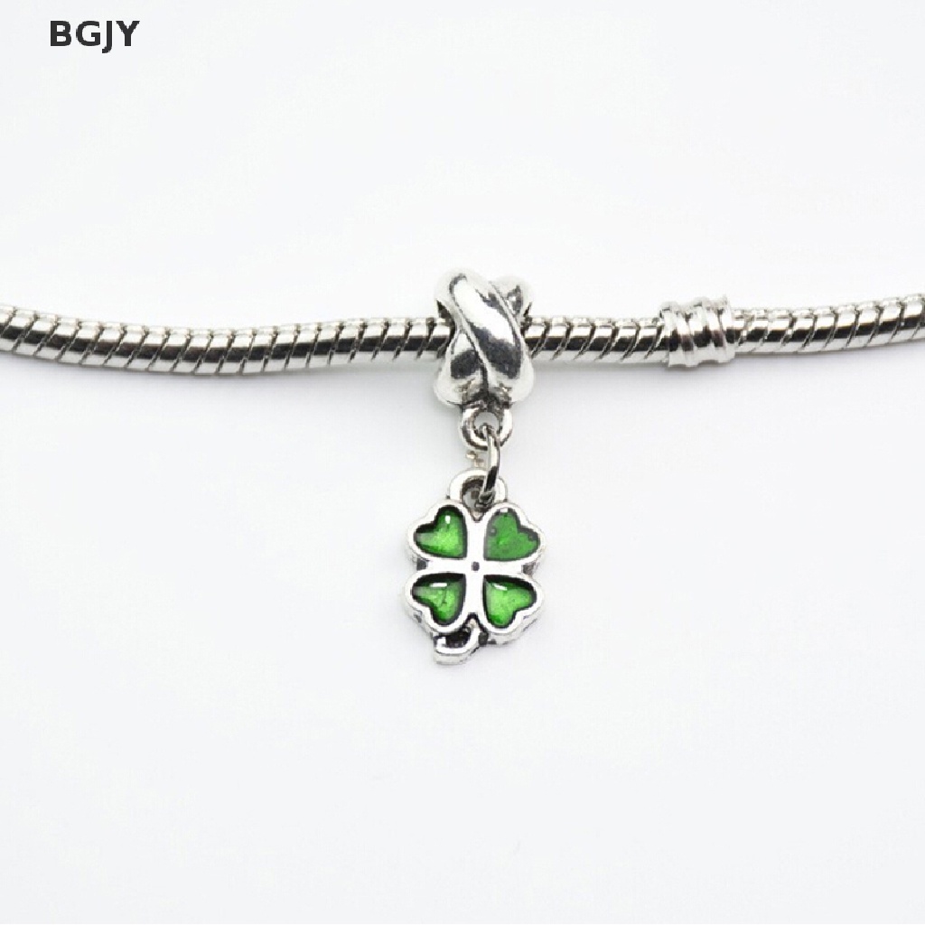 1 Mặt Vòng cổ Hình Cỏ Bốn Lá May Mắn Phong Cách Châu Âu Mới