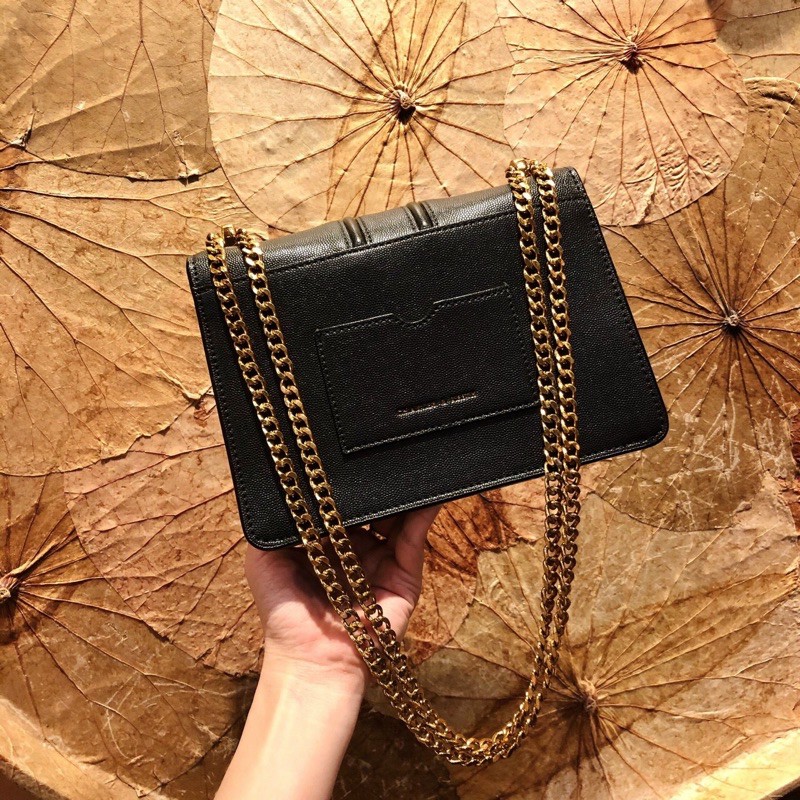 Túi Charles and Keith hàng xuất