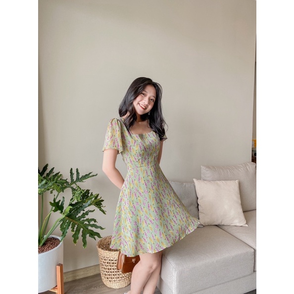 Đầm LISA - đầm cổ vuông tơ pháp | BigBuy360 - bigbuy360.vn