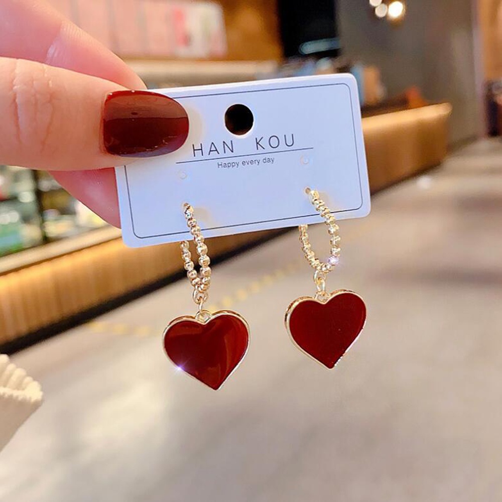 Đôi Khuyên Tai Hình Trái Tim Màu Đỏ Cổ Điển Dành Cho Nữ