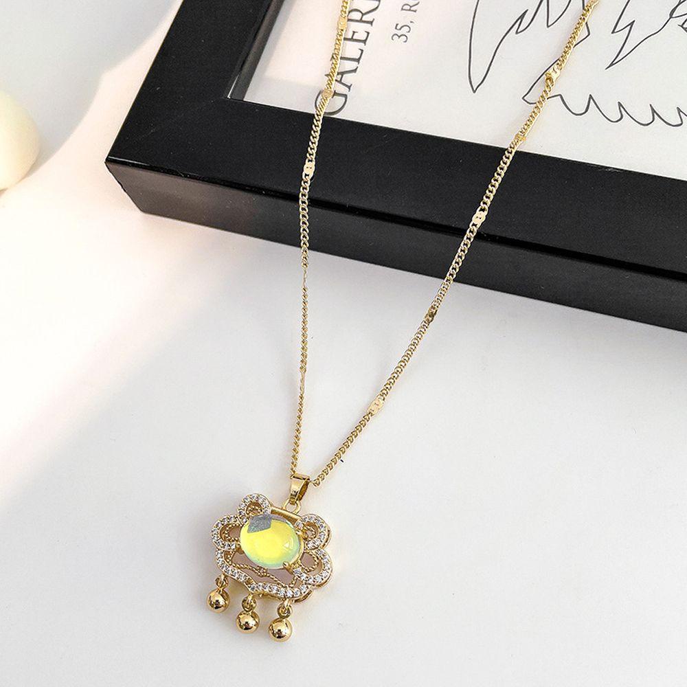 AROMA Vòng cổ Mặt Hình Đám Mây Phối Tua Rua Phong Cách Vintage