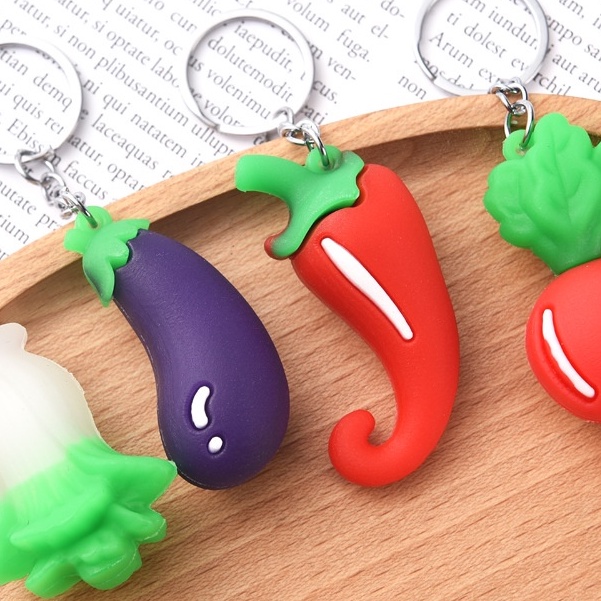 (Thaosi8420) Móc khóa rau của quả dễ thương 2.5*6cm