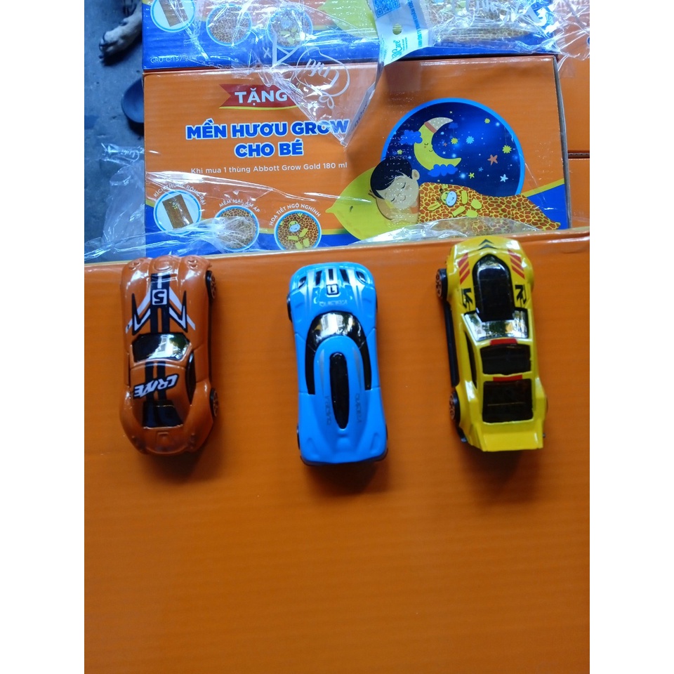 COMBO 3 XE Ô TÔ KIM LOẠI QUÀ TẶNG SỮA ENFA