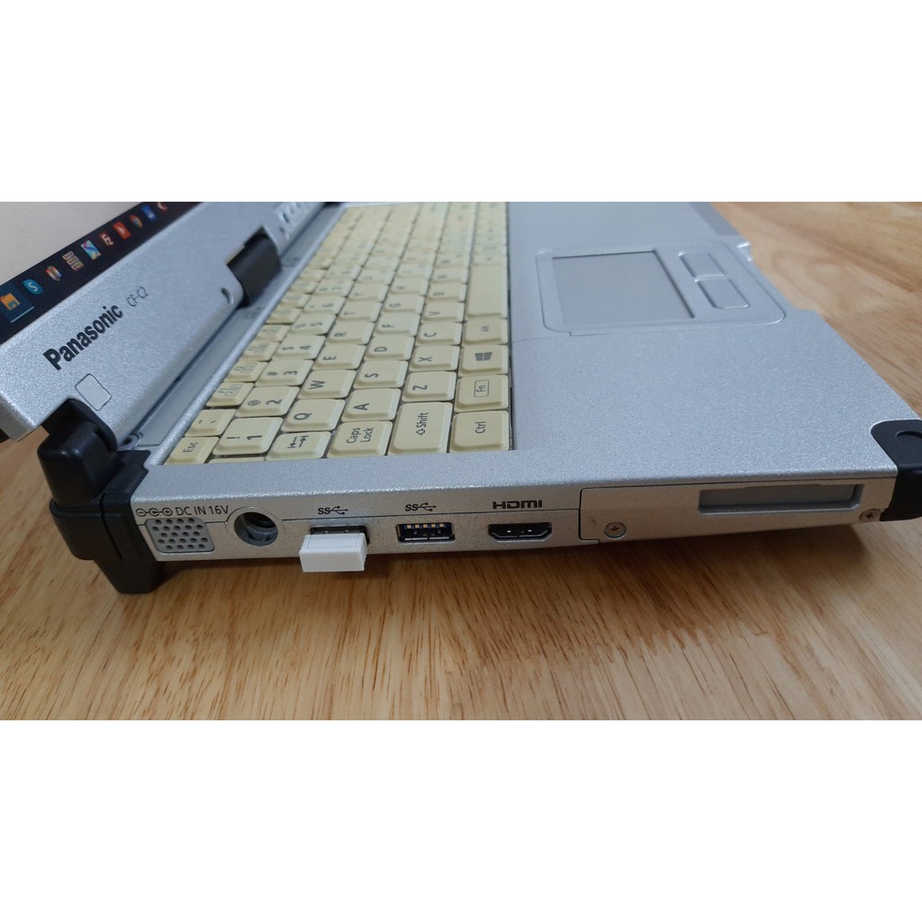 Laptop PANASONIC CF-C2 siêu bền với màn hình cảm ứng và bút vẽ | BigBuy360 - bigbuy360.vn