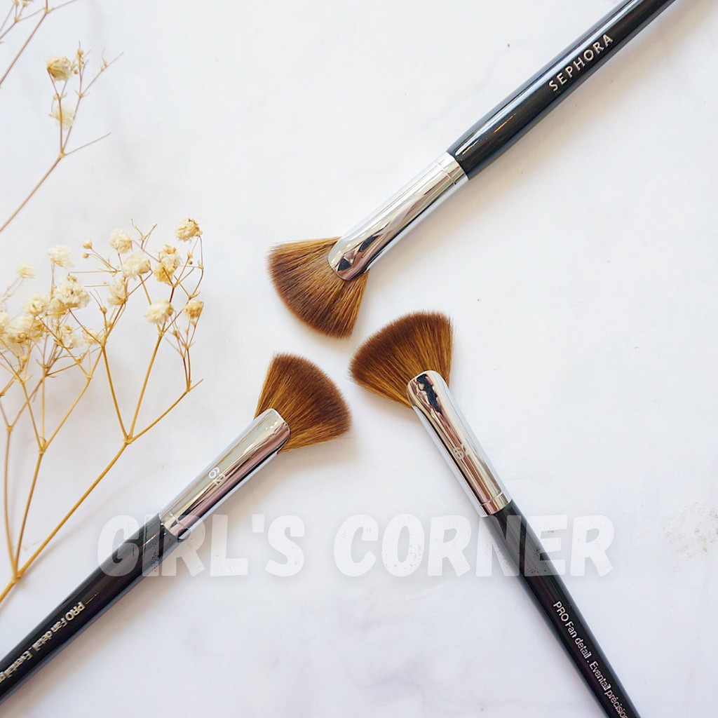 Cọ Bắt Sáng Highlight Dạng Fan Sephora 62