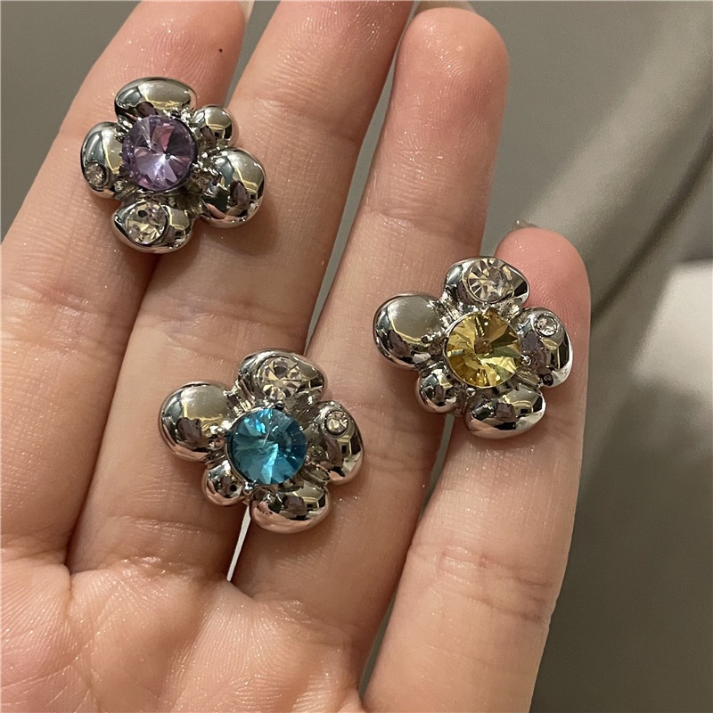 Bông Tai Dạng Kẹp Hình Hoa Đính Đá Kim Cương Giả 19A1614 Không Xỏ Dễ Phối Đồ Phong Cách Retro