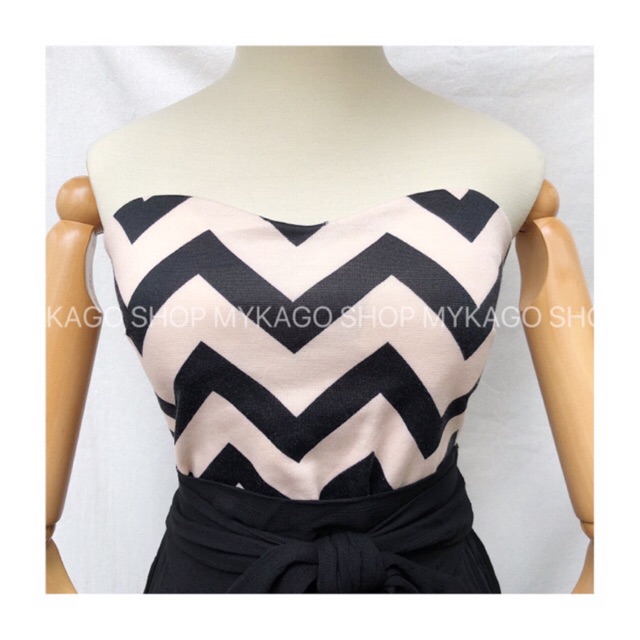 Áo Croptop Phối Ren (kèm mút ngực) Charlotte Russe | BigBuy360 - bigbuy360.vn