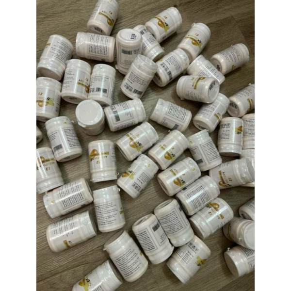 Kem kích trắng arbutin x9