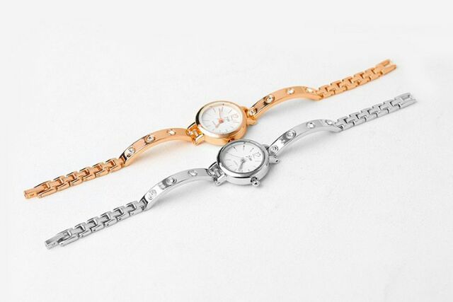 Đồng hồ lắc tay nữ dây kim loại hạt pha lê tròn thời trang cao cấp WH-JW3438