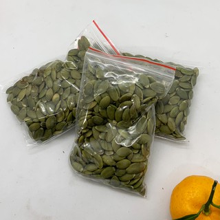 Hạt bí bóc vỏ thức ăn cho hamter, thỏ, nhím