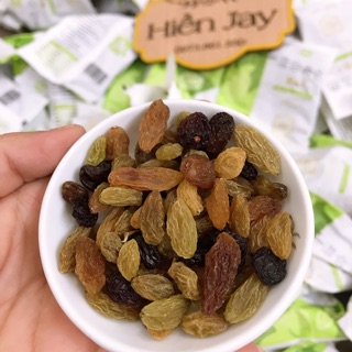 Nho sấy khô Tân Cương Trung Quốc 1kg/8 gói
