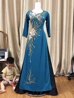 ÁO DÀI XANH CỔ VỊT