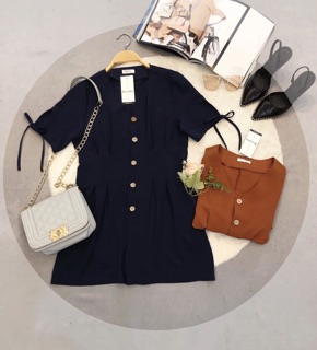 Bộ jumpsuit vàng nâu