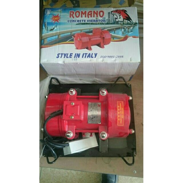 máy đầm bàn bê tông ROMANO hoặc Trường Mạnh 750W chuyên dùng công trình