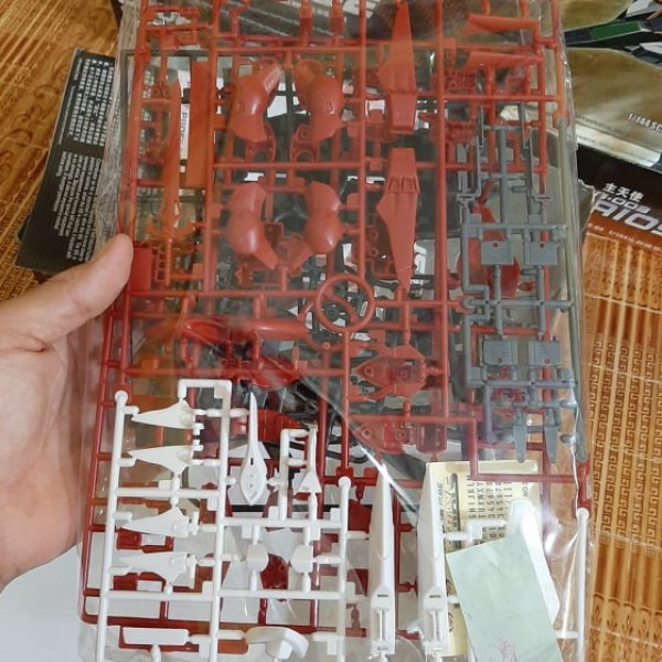 Mô Hình Lắp Ráp Gundam CGUE Hg 1/144