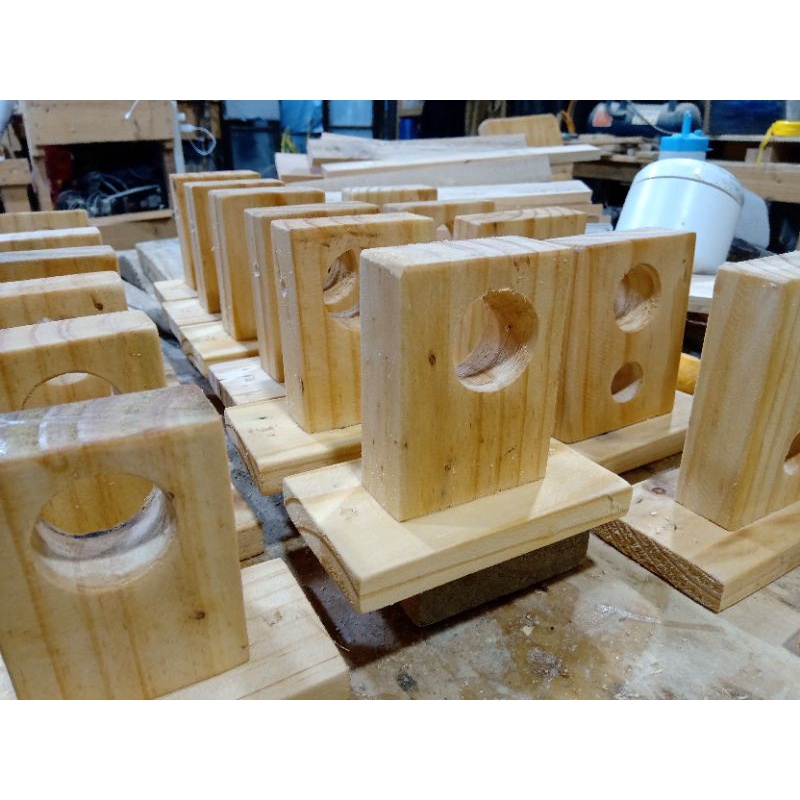 Bát đỡ thanh treo rèm , 1 cặp bát gỗ gắng thanh treo quần áo