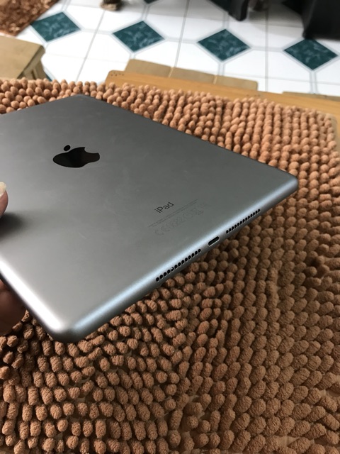 iPad Gen 5 ( 2017 ) sử dụng wifi 32G | BigBuy360 - bigbuy360.vn