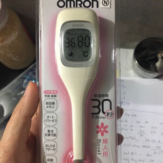 Nhiệt kế điện tử Omron Nhật Bản