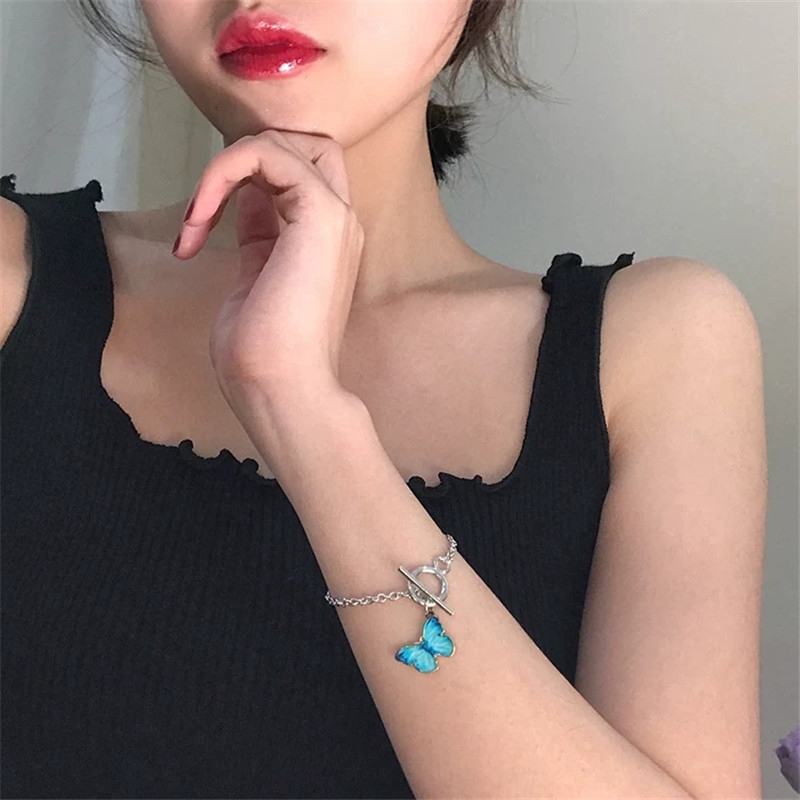 Vòng tay kim loại phối mặt hình bướm xinh xắn thời trang cho nữ