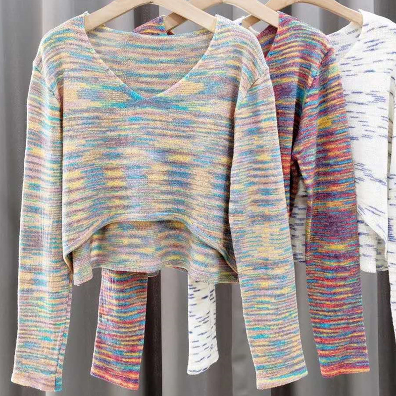 Áo thun croptop dệt kim tay dài hở rốn cổ chữ v họa tiết kẻ sọc cầu vồng thời trang cho nữ