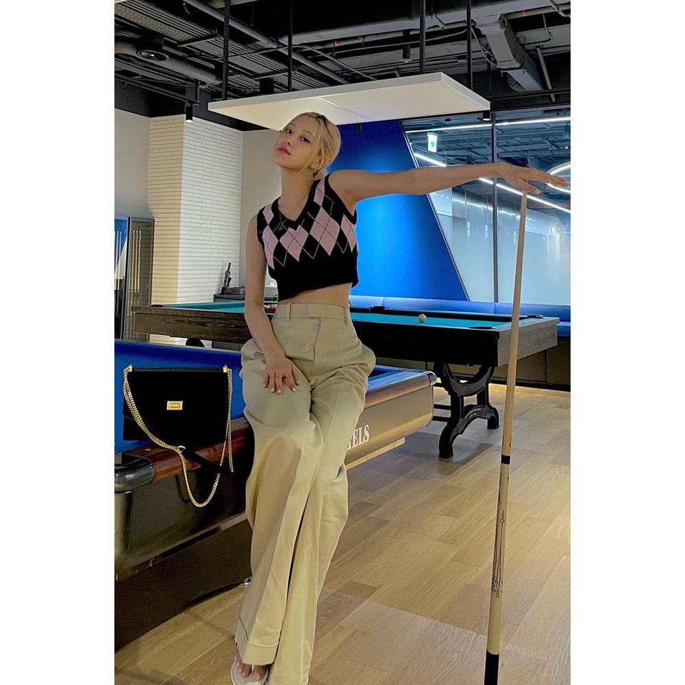 QKOOLE  Áo dệt kim không tay cổ chữ V màu sắc tương phản phong cách retro cho nữ