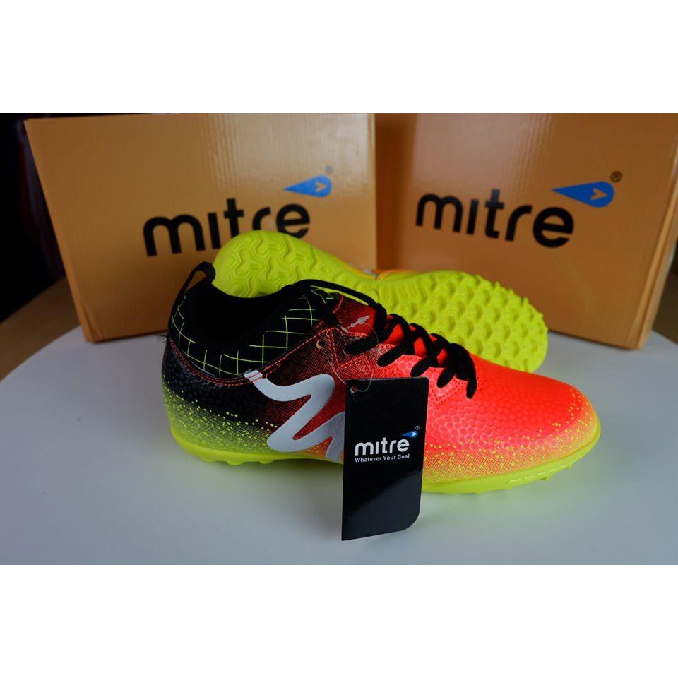 Giày bóng đá Mitre 161130