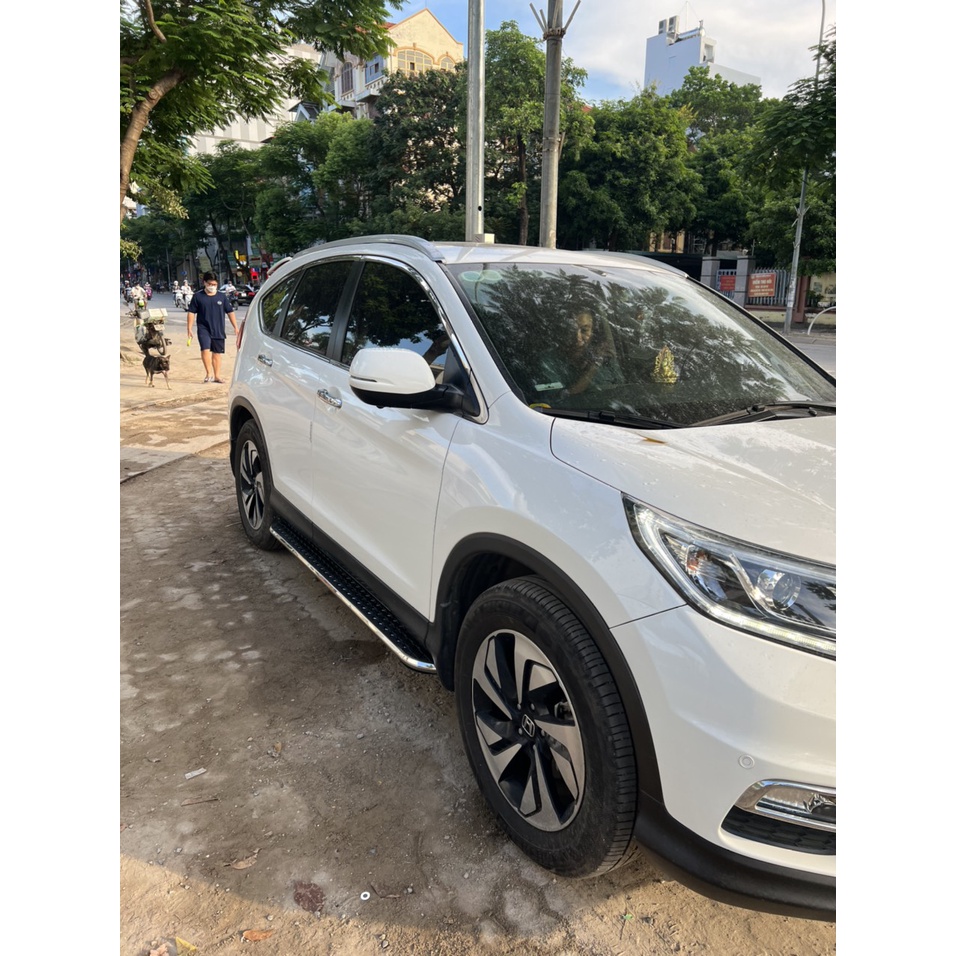 Bậc lên xuống, bệ bước chân Honda CRV 2013 2017. Mẫu đúc viền gương KN