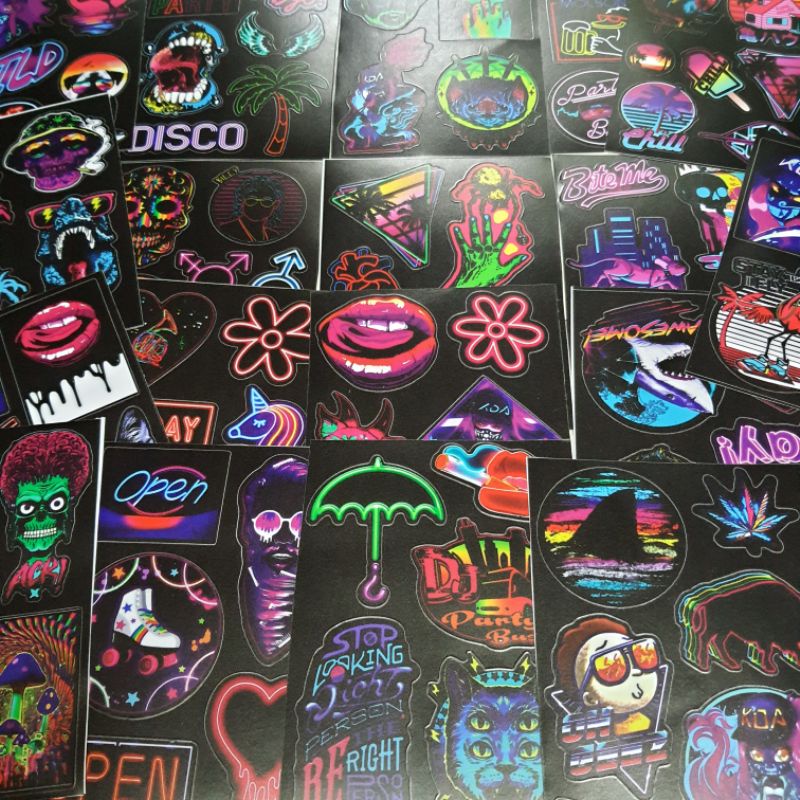 Hình dán sticker decor trang trí mũ bảo hiểm,vali,laptop,xe gắn máy