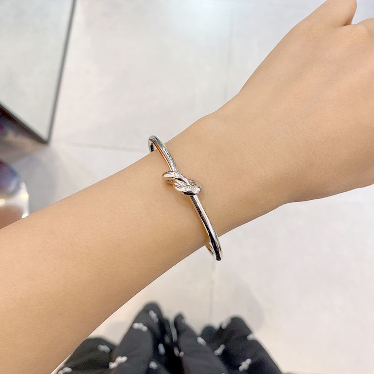 Vòng Đeo Tay Hình Chữ C Thắt Nút Bằng Đồng Mạ Vàng / Bạc Đơn Giản Dễ Phối Đồ